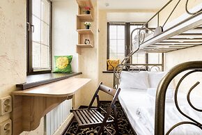 Winterfell on Tretyakovskaya