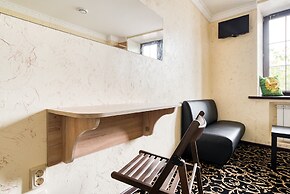 Winterfell on Tretyakovskaya