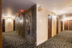 Winterfell on Tretyakovskaya