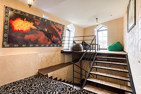 Winterfell on Tretyakovskaya