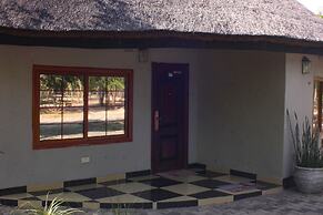 Acamms Gardens Lodge Mongu