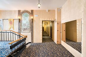 Winterfell Kurskaya Station