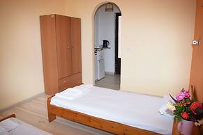 Angelica Rooms & Apartments