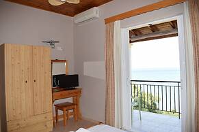 Angelica Rooms & Apartments