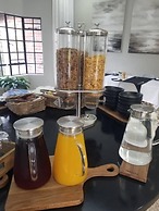 The Leslie - Bed & Breakfast