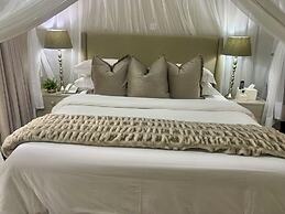 The Leslie - Bed & Breakfast