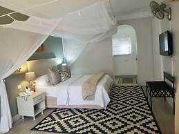 The Leslie - Bed & Breakfast