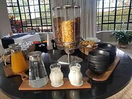 The Leslie - Bed & Breakfast