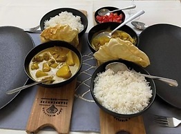 The Leslie - Bed & Breakfast