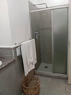 The Leslie - Bed & Breakfast