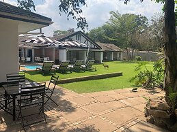 The Leslie - Bed & Breakfast