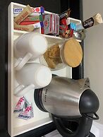 The Leslie - Bed & Breakfast