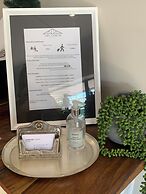 The Leslie - Bed & Breakfast