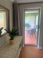 The Leslie - Bed & Breakfast