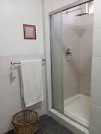 The Leslie - Bed & Breakfast