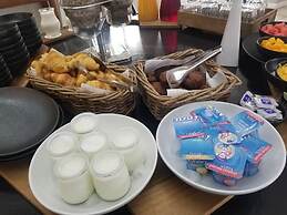 The Leslie - Bed & Breakfast