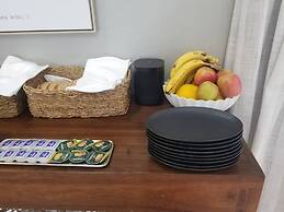 The Leslie - Bed & Breakfast