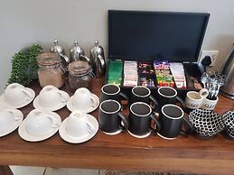 The Leslie - Bed & Breakfast