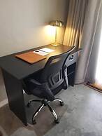 The Leslie - Bed & Breakfast