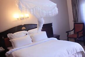 Golden Pillow Lodge Monze