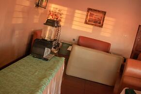 Golden Pillow Lodge Monze