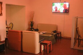 Golden Pillow Lodge Monze