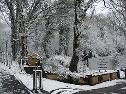 Cwmbach Cottages