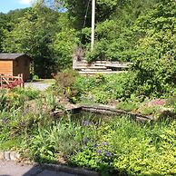 Cwmbach Cottages