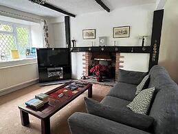 Cwmbach Cottages