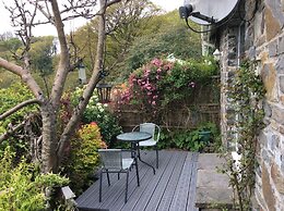 Cwmbach Cottages