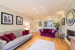 JOIVY Luxury Carlton Terrace Main Door Apartment