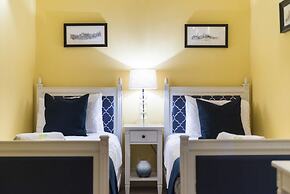 JOIVY Luxury Carlton Terrace Main Door Apartment