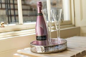 JOIVY Luxury Carlton Terrace Main Door Apartment