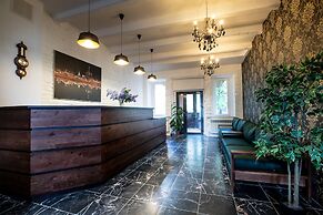 Nikitin Hotel
