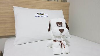 Max Hotel