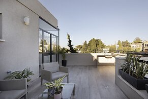 Urbanica Carmel