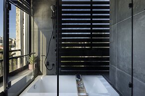 Urbanica Carmel