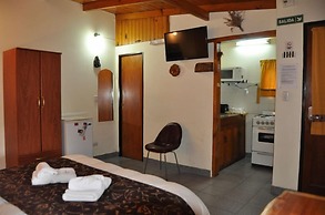 Apart Samay Hue Bungalows