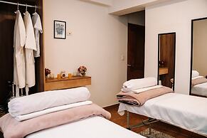 Muru Homely Hotel