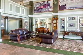 The Plaza Inn & Suites