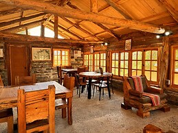 Cabañas entre montañas con tinajas calientes