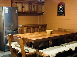 Cabañas entre montañas con tinajas calientes