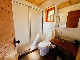 Cabañas entre montañas con tinajas calientes