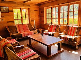 Cabañas entre montañas con tinajas calientes