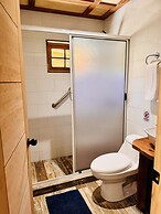 Cabañas entre montañas con tinajas calientes