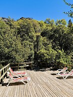 Cabañas entre montañas con tinajas calientes