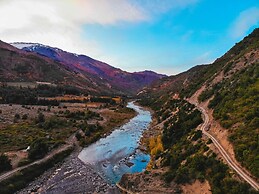 Cabañas entre montañas con tinajas calientes