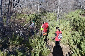Cabañas entre montañas con tinajas calientes