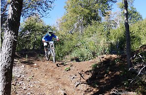 Cabañas entre montañas con tinajas calientes