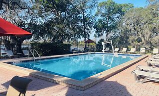 Grand Lake Resort